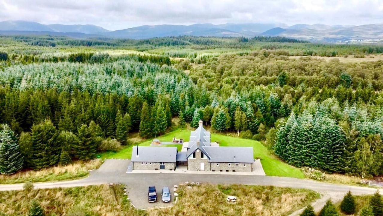 The Lodge At Muir Estate Thornhill  Экстерьер фото