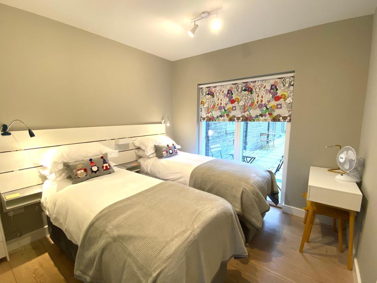 The Lodge At Muir Estate Thornhill  Экстерьер фото
